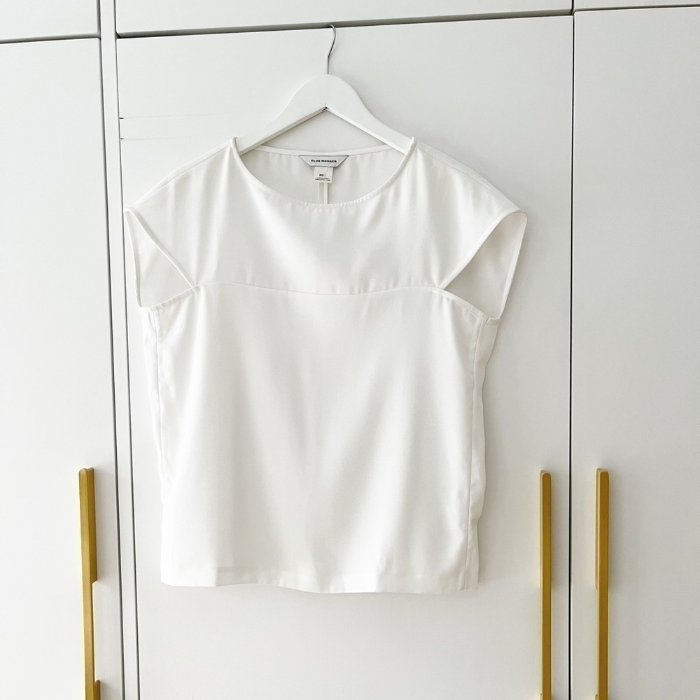 BNWOT Club Monaco blouse